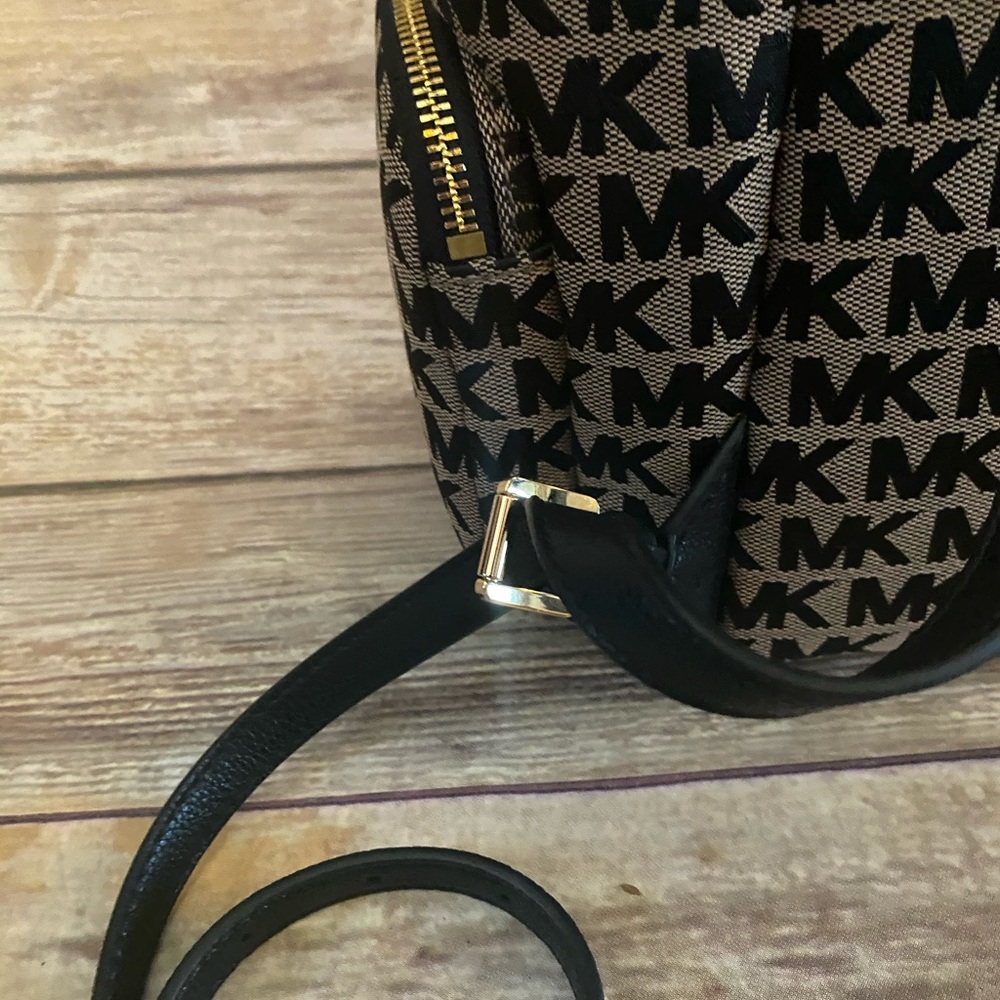 MICHAEL KORS ABBEY LARGE CARGO BACKPACK - Picture 12 of 16